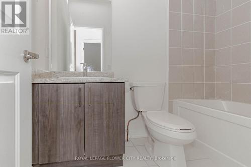 25 - 150 Glendale Avenue, St. Catharines, ON - Indoor Photo Showing Bathroom