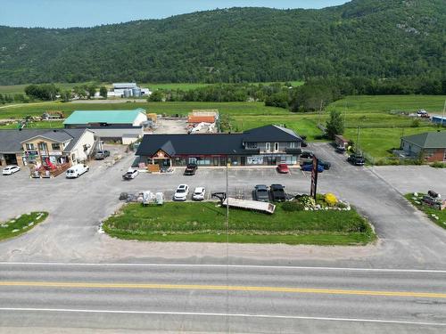 FaÃ§ade - 2950  - 3000B Route 148, Pontiac, QC - Outdoor With View