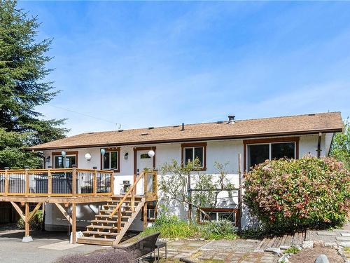 560 Sumac Dr, Qualicum Beach, BC 