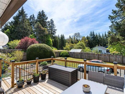 560 Sumac Dr, Qualicum Beach, BC 