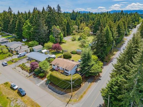 560 Sumac Dr, Qualicum Beach, BC 