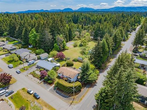 560 Sumac Dr, Qualicum Beach, BC 