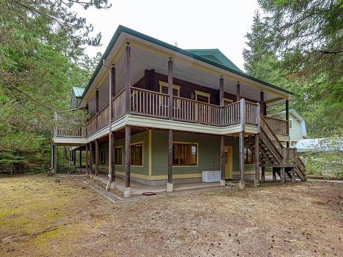 933 Middlegate Rd, Errington, BC 