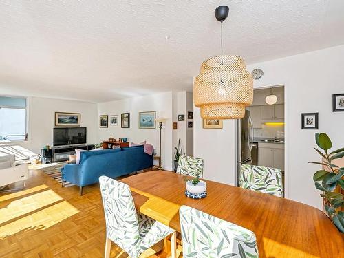 203-250 Douglas St, Victoria, BC - Indoor Photo Showing Dining Room