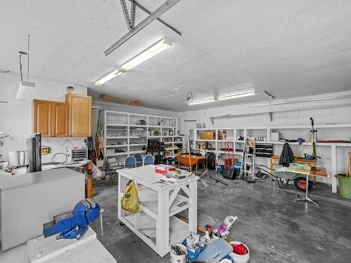 663 Cooper Place, Kamloops, BC - Indoor Photo Showing Garage