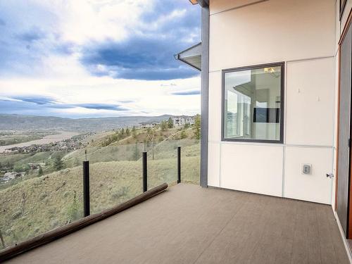 2304 Saddleback Drive, Kamloops, BC - Outdoor With Exterior