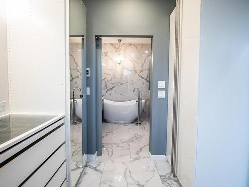 2304 Saddleback Drive, Kamloops, BC - Indoor Photo Showing Bathroom