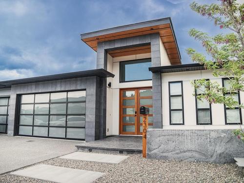 2304 Saddleback Drive, Kamloops, BC - Outdoor