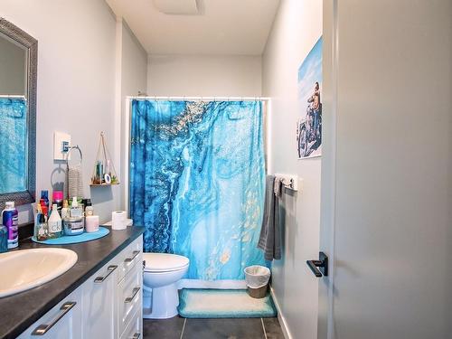 2304 Saddleback Drive, Kamloops, BC - Indoor Photo Showing Bathroom