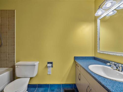 345-1780 Springview Place, Kamloops, BC - Indoor Photo Showing Bathroom