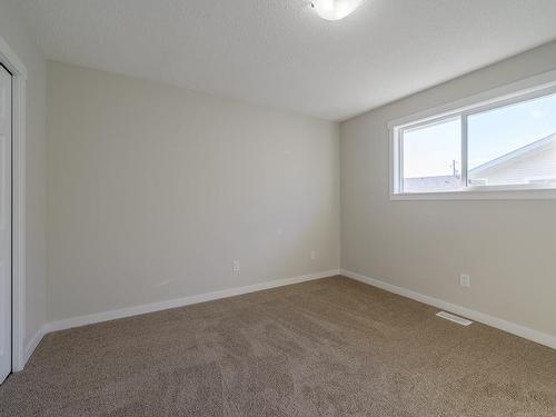 2663 Young Place, Kamloops, BC - Indoor Photo Showing Other Room