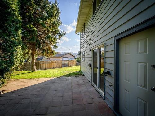 2663 Young Place, Kamloops, BC - Outdoor With Exterior