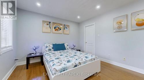 19 Monaco Court, Brampton (Fletcher'S Meadow), ON - Indoor Photo Showing Bedroom