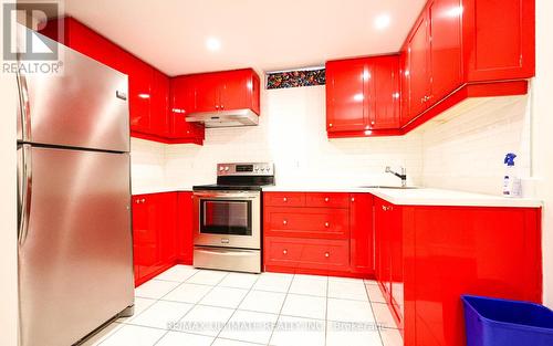 Lower - 109 Hollywood Hill Circle, Vaughan (Vellore Village), ON - Indoor Photo Showing Kitchen