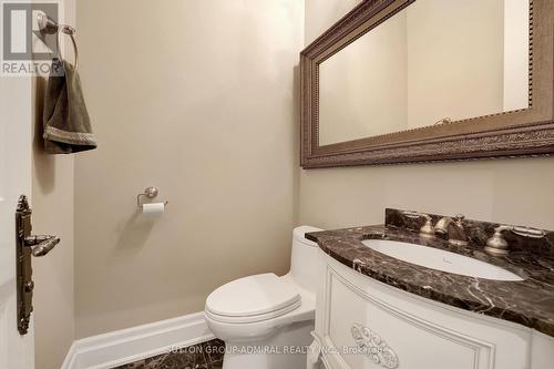 15 Day Lily Crescent, Richmond Hill, ON - Indoor Photo Showing Bathroom