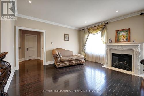 15 Day Lily Crescent, Richmond Hill, ON - Indoor Photo Showing Living Room With Fireplace