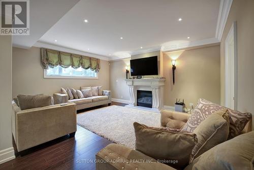 15 Day Lily Crescent, Richmond Hill, ON - Indoor Photo Showing Living Room With Fireplace