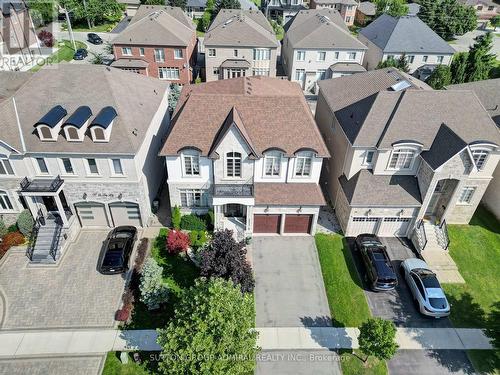 15 Day Lily Crescent, Richmond Hill, ON - Outdoor With Facade