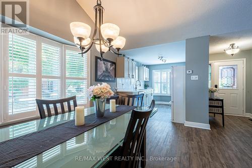 125 Riverview Road, New Tecumseth, ON - Indoor Photo Showing Dining Room