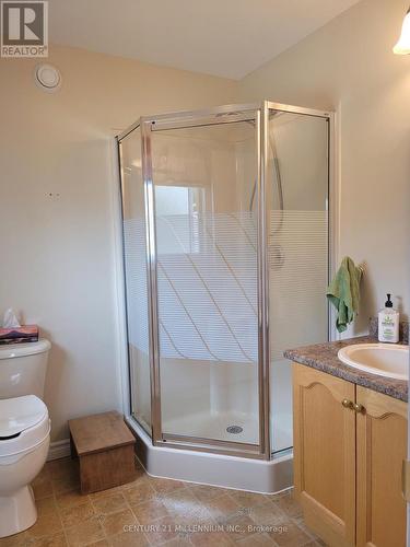 74 Pennsylvania Avenue, Wasaga Beach, ON - Indoor Photo Showing Bathroom