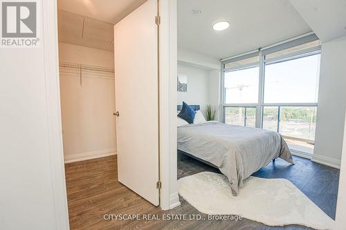 809 - 30 Gibbs Road S, Toronto (Islington-City Centre West), ON - Indoor Photo Showing Bedroom