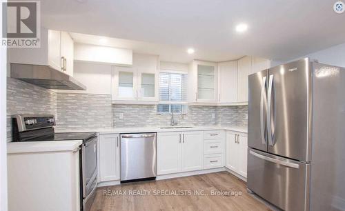 Bsmt - 1266 Mcphedran Point, Milton (Ford), ON - Indoor Photo Showing Kitchen With Upgraded Kitchen