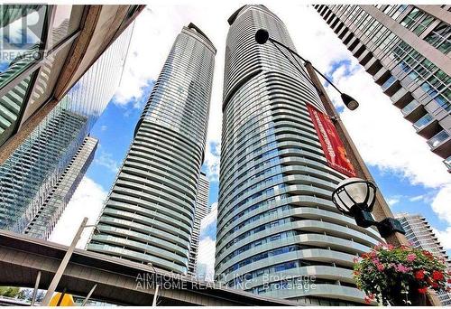 2307 - 14 York Street, Toronto (Waterfront Communities), ON - Outdoor With Facade