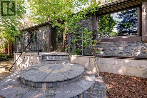 300 Hendon Avenue, Toronto (Newtonbrook West), ON - Outdoor