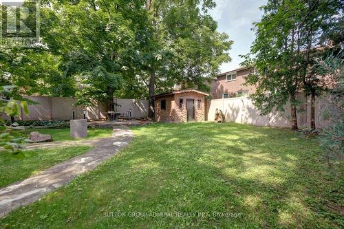 300 Hendon Avenue, Toronto (Newtonbrook West), ON - Outdoor