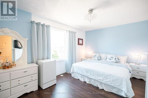 102 - 3108 Eglinton Avenue W, Mississauga (Churchill Meadows), ON - Indoor Photo Showing Bedroom