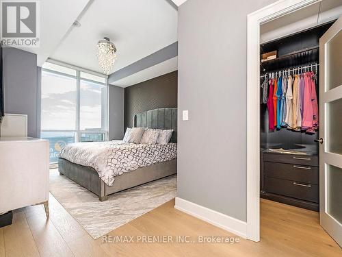 5104 - 65 Bremner Boulevard, Toronto (Waterfront Communities), ON - Indoor Photo Showing Bedroom