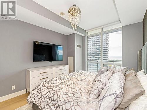 5104 - 65 Bremner Boulevard, Toronto (Waterfront Communities), ON - Indoor Photo Showing Bedroom