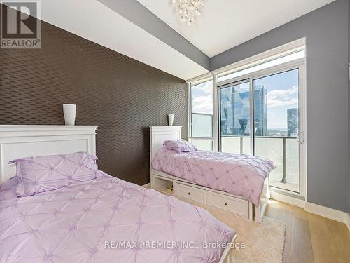 5104 - 65 Bremner Boulevard, Toronto (Waterfront Communities), ON - Indoor Photo Showing Bedroom