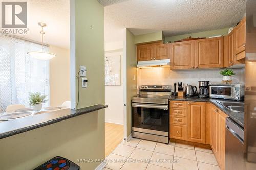 504 - 2900 Battleford Road, Mississauga (Meadowvale), ON - Indoor Photo Showing Kitchen