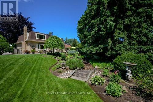 2262 Bonnylyn Court, Oakville (Eastlake), ON - Outdoor