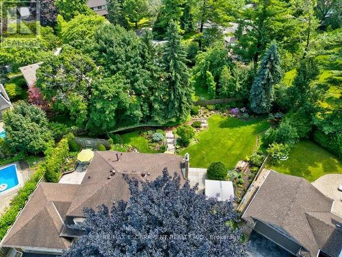 2262 Bonnylyn Court, Oakville (Eastlake), ON - Outdoor