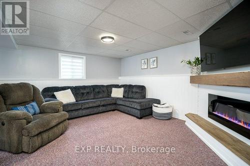 314 Hambly Road, Greater Napanee, ON - Indoor Photo Showing Living Room With Fireplace