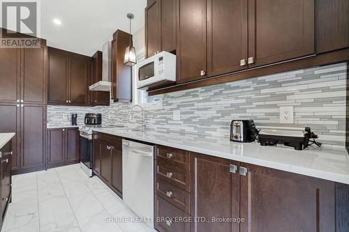 163 Byers Street, London, ON - Indoor Photo Showing Kitchen