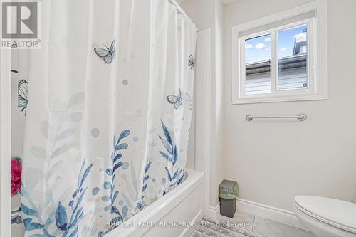 163 Byers Street, London, ON - Indoor Photo Showing Bathroom