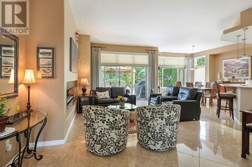 3989 Gallaghers Parkland Drive, Kelowna, BC - Indoor Photo Showing Living Room