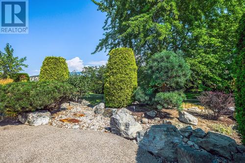 3989 Gallaghers Parkland Drive, Kelowna, BC - Outdoor