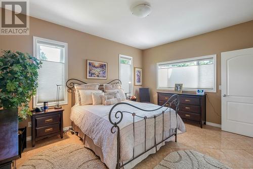 3989 Gallaghers Parkland Drive, Kelowna, BC - Indoor Photo Showing Bedroom