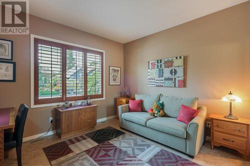 3989 Gallaghers Parkland Drive, Kelowna, BC - Indoor Photo Showing Living Room