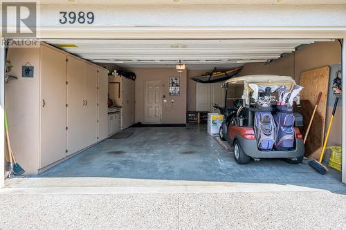 3989 Gallaghers Parkland Drive, Kelowna, BC - Indoor Photo Showing Garage