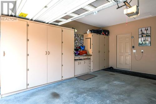 3989 Gallaghers Parkland Drive, Kelowna, BC - Indoor Photo Showing Garage