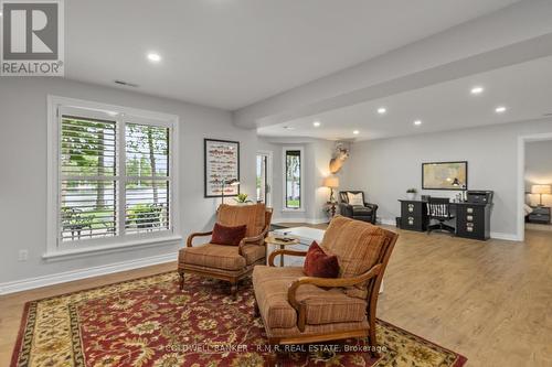 40 Navigators Trail, Kawartha Lakes (Bobcaygeon), ON - Indoor Photo Showing Living Room