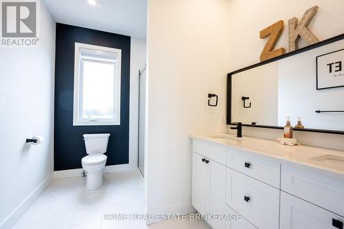 33977 Kildeer Drive, Bluewater, ON - Indoor Photo Showing Bathroom