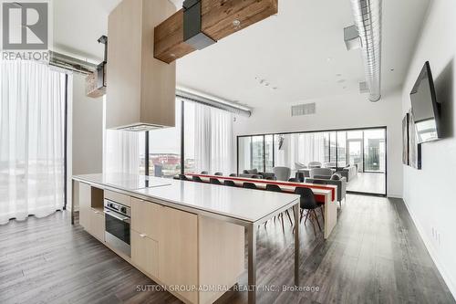 1003 - 135 East Liberty Street, Toronto (Niagara), ON - Indoor Photo Showing Kitchen