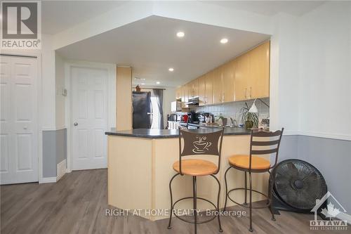 552 Lakeridge Drive, Ottawa, ON - Indoor Photo Showing Kitchen