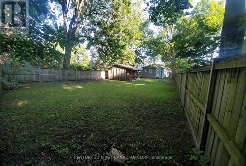 840 Stedwell Street, London, ON - Outdoor With Backyard